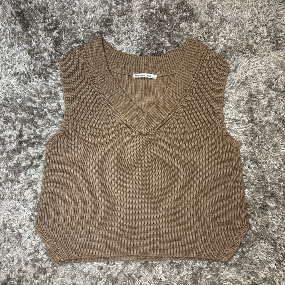 Abercrombie & Fitch Brown V-Neck Sweater